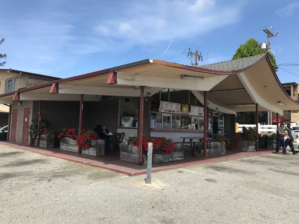 Seacliff Plaza: 219 - 225 State Park Drive, Aptos, CA 95003